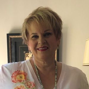 Meet your Posher, Sylvia